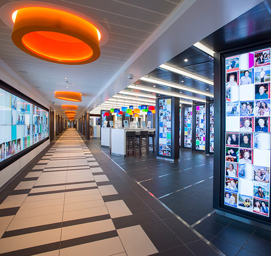 Interior of pixel gallery on carnival vista.